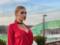 Блондинка Слава Каминская эротично позировала на парковке в кружевном белье и чулках