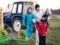 Валентина Хамайко показала, как гуляла с детьми на собственной ферме