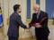 Зеленский вручил высшую награду Украины семье Кузьмы Скрябина