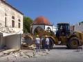 На острове Кос собирают обломки разрушенных землетрясением древностей