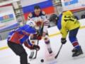 Куйвашев сыграл в хоккей на льду арены, построенной по поручению Путина.