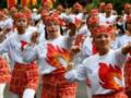 65 тысяч индонезийцев исполнили самый массовый танец почо-почо
