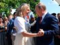Фотофакт: Путин танцует с главой МИД Австрии на ее свадьбе