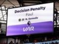 Більшість клубів Прем єр-ліги хочуть зберегти VAR