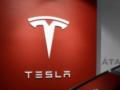 Стоимость Tesla рухнула на $125 млрд: что повлияло на компанию Маска