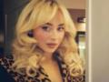 Простой и очень стильный: Сабрина Карпентер очаровала новым маникюром