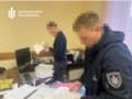 Заместитель начальника ТЦК в Виннице избила мужчину за отказ отменить бронирование: ГБР начало расследование