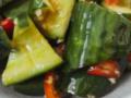 Лучшая закуска к шашлыку из огурцов, с чили и чесноком: понравится всем