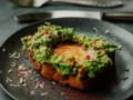 Что вкусного приготовить из полезного авокадо: самый простой рецепт быстрого блюда