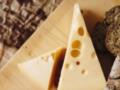 Сыр будет значительно дольше свежим и без плесени: возле какого продукта положить
