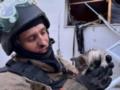  Каждая жизнь важна : в Запорожье спасатели достали котенка из горящего здания, поврежденного в результате атаки РФ.