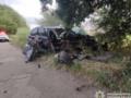 В Одесской области водитель врезался в дерево, есть погибший