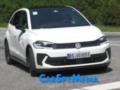 Самую дешевую модель Volkswagen показали вживую на дороге.