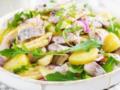 Как вкусно и быстро приготовить молодой картофель: рецепт сытного и очень вкусного салата