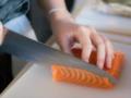 Перестаньте есть жареную рыбу: назван полезный 10-минутный способ приготовления лосося