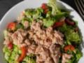 Как сделать салат с тунцом еще вкуснее: идеальное решение для ужина летом