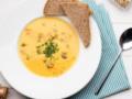 Самый вкусный сырный суп с копченостями и специями: готовится проще любого первого блюда