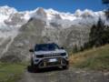 Jeep Avenger достиг 200 тысяч заказов и получил полноприводную версию 4xe