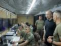 Шмыгаль посетил военных на фронте