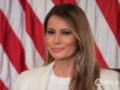 В сети подняли на смех Меланию Трамп, которая встретилась с королевской семьей в непрактичном образе: что с ним не так.