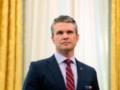 СМИ узнали причину срочного сбора генералов США министром Хэгсетом