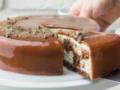 Без выпечки и теста: вкусный шоколадный десерт из четырех ингредиентов