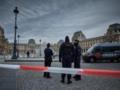 Стало известно, какие исторические украшения похитили из Лувра