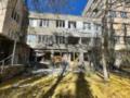 Во время удара по детской больнице в Херсоне там были около сотни человек: Зеленский показал последствия
