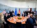 США и НАТО присоединятся к переговорам Зеленского с лидерами ЕС в Берлине