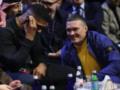 Усик подарил Джошуа вышиванку во время встречи