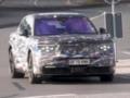 Самый дешевый кроссовер Bentley показали вживую: совсем другое авто