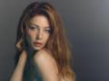 Тина Кароль восхитила нежным образом в новой фотосессии