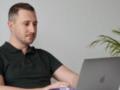 Будут групповые увольнения? Украинцам рассказали, что происходит на польском рынке труда
