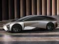 Toyota отказалась от флагманского электроседана Lexus