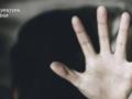 В Винницкой области мужчина насиловал и снимал на телефон 14-летнюю девочку