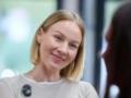  Меня быстро поставили на место . Бывшая ведущая 1+1 рассказала о суровых реалиях эмиграции и как пришлось работать продавщицей