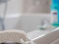 Как отмыть налет в ванной за считанные минуты: метод, которым пользовались наши бабушки