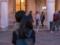 В Милане запретили селфи-палки и уличный фаст-фуд