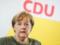 ЗМІ: Автомобіль Меркель закидали помідорами