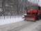 Киевские коммунальщики просят водителей освободить обочины для расчистки дорог