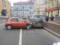 В Киеве пьяная автоледи протаранила припаркованный Мерседес