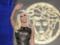 У Versace оголосили про відмову від натурального хутра