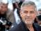 В Сети появилось жуткое видео, где Джордж Клуни врезается в машину
