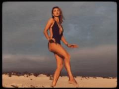  Fantastic woman  TAYANNA showed a toned figure in a monokini in a new music video