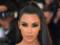 Ким Кардашьян призналась, что ложится спать с макияжем на лице