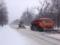 На дороги Харькова и области высыпали более 300 тонн соли