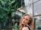Хрупкая Алена Шоптенко в воздушном платье станцевала в ботаническом саду
