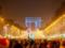 Близько 400 тис. людей зібралися подивитися новорічне шоу на Єлисейських полях