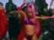 Инопланетная Леди Гага в купальнике и с розовыми волосами представила первый за три года клип