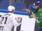 Одним ударом: белорус отправил россиянина в нокдаун во время хоккейного матча